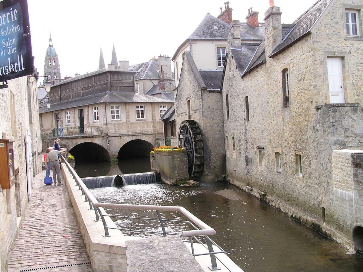 Le Chat Qui Veille Bayeux Eksteriør bilde